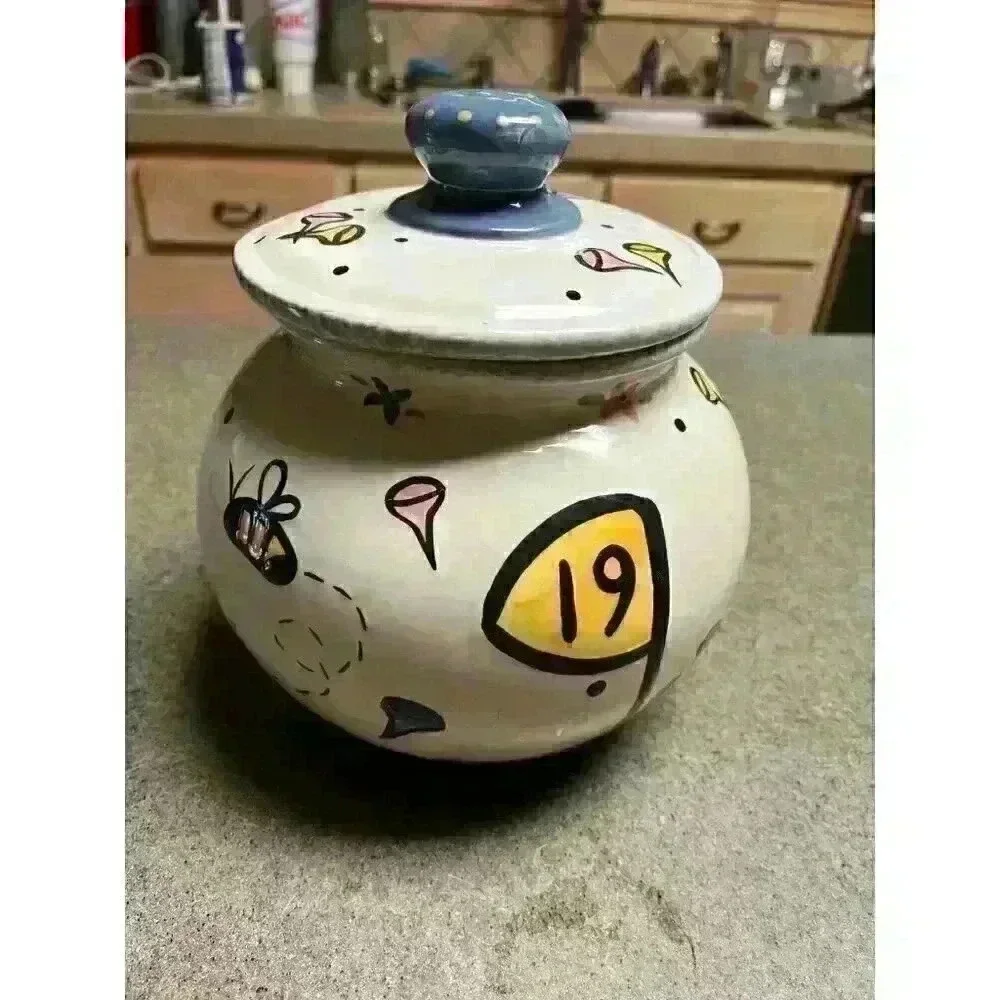 Golf motive ceramic cookie/treats jar‎ 19th Hole